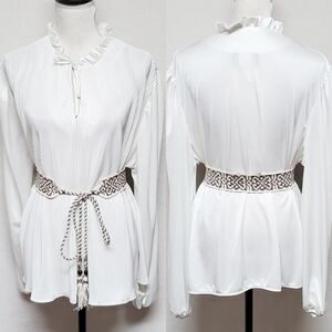 VINTAGE 1970s Judy Ann California White Micro-pleated Tie Neck Pirate Blouse